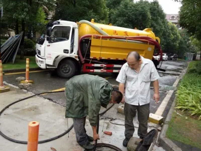上海青浦区清掏隔油池，清掏沉淀池，抽污水井、抽粪水