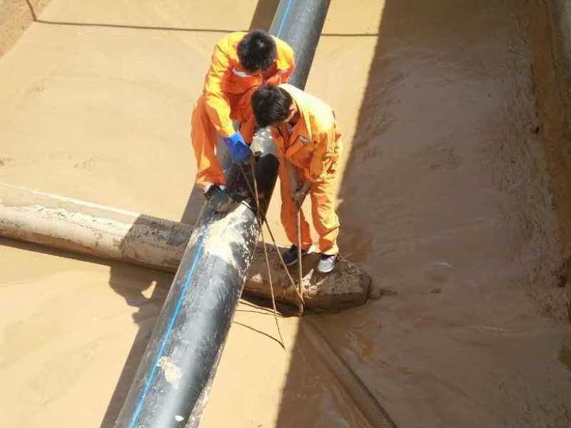 上海青浦工业园清理化粪池人工清底